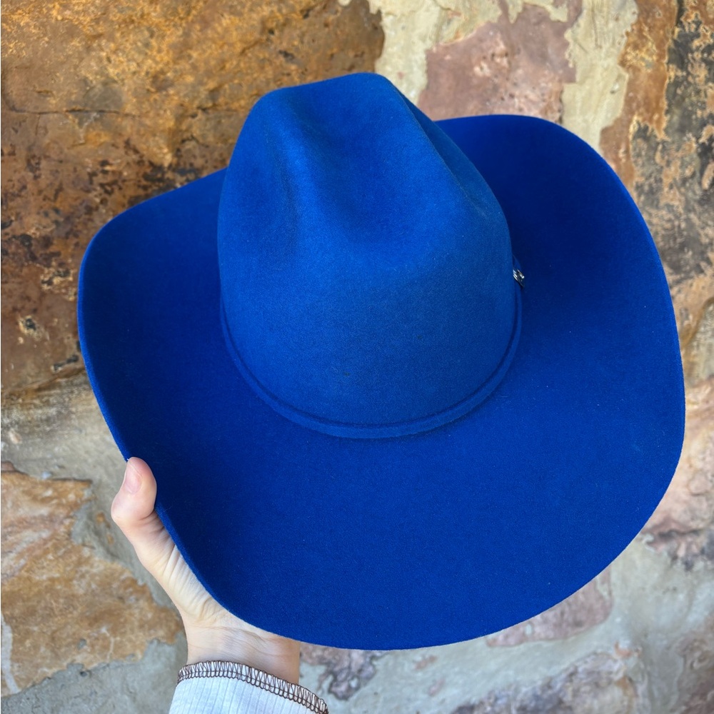 New Serratelli Royal Blue felt hat Sz 7 5/8